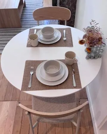 Stylish With Canal Saint-martin View